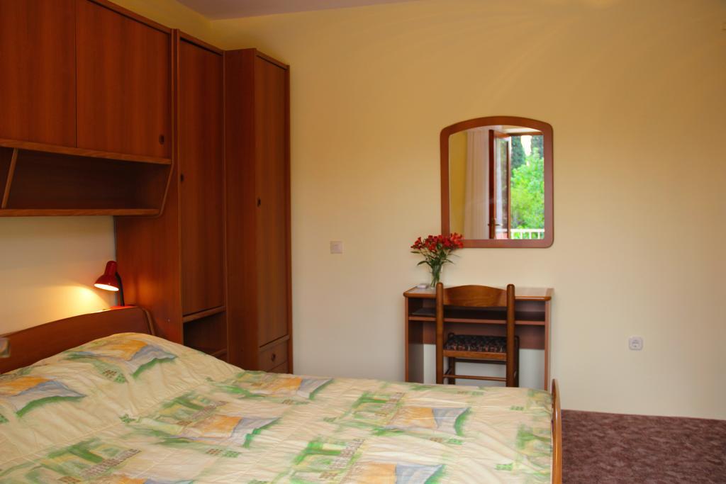 Bed and Breakfast Antun Mozara Family House Слано Екстер'єр фото